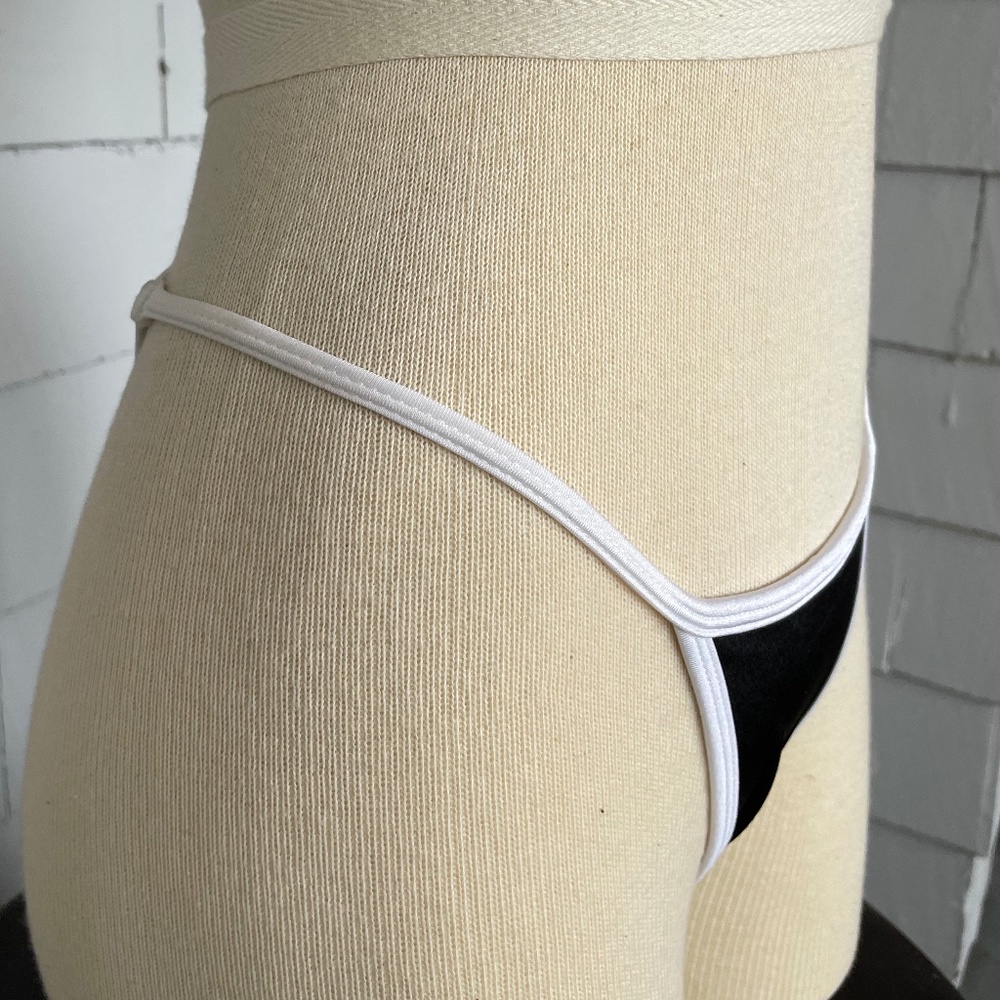 NWOT Lounge Underwear Bikini Set - Picture 4 of 12